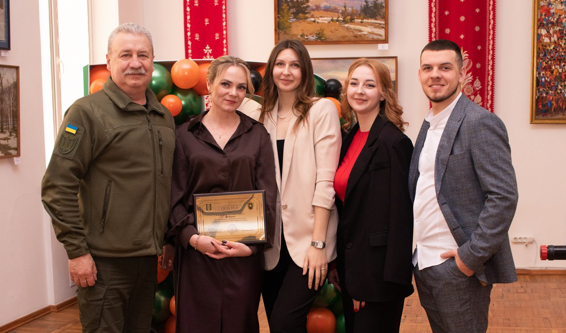 Ви зараз переглядаєте Привітання з 10-річчям інтернет-видання “Вичерпно”