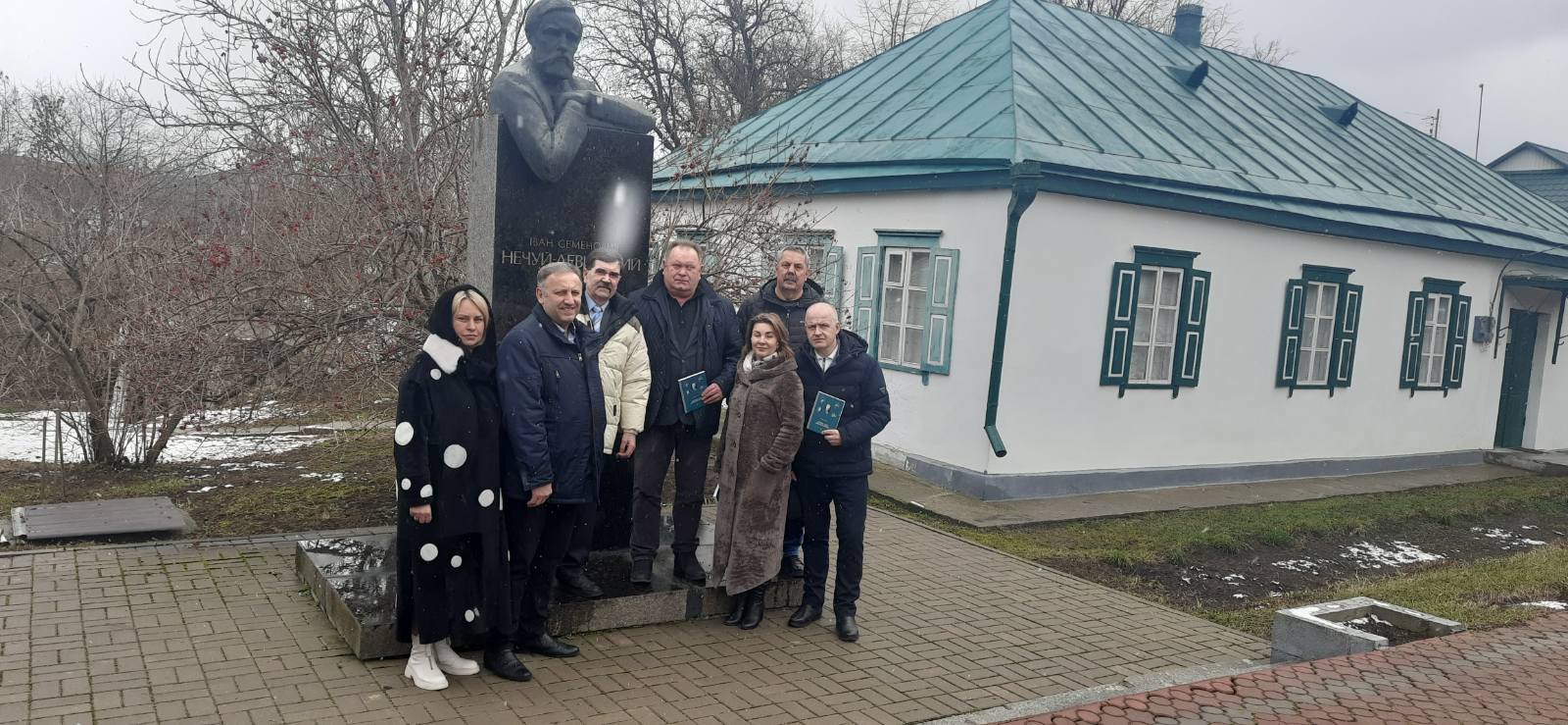 Ви зараз переглядаєте Виховання любові до літератури: відвідування  музею Нечуя-Левицького як поштовх до нових освітніх ініціатив