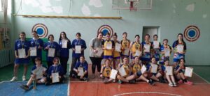 Детальніше про статтю Волейбольні баталії Спортивних ігор з волейболу серед учнів профтехів прогриміли на Черкащині