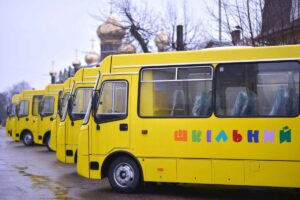 Детальніше про статтю Черкащина отримає 15 нових шкільних автобусів