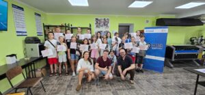 Детальніше про статтю Табір Smart Camp: у Черкасах діти створюють стартапи та винаходи