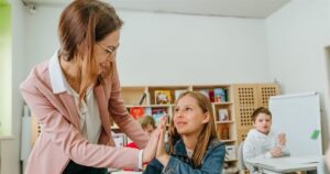 Детальніше про статтю Учителів української мови та літератури запрошують на вебінар