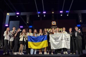Детальніше про статтю 14 медалей та місце у десятці найкращих: українські школярі успішно виступили на I-FEST–2026 у Тунісі